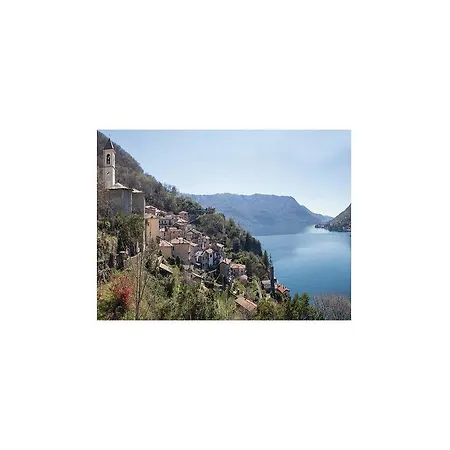 Casa Nocciola * Nesso